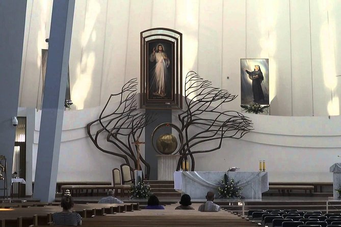 Saint John Paul II Private Day Tour from Krakow - Drivers make this tour: commentary that connects Poland to the sites