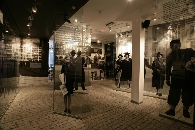 Schindler's Factory Guided Tour in Krakow & skip the line ticket - The story arc: from the pre-war month to Soviet arrival