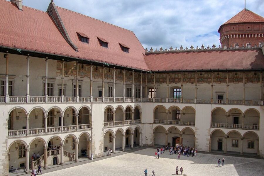 Skip-the-Line Wawel Castle Chambers Private Tour - Skip-the-line tickets that actually save time