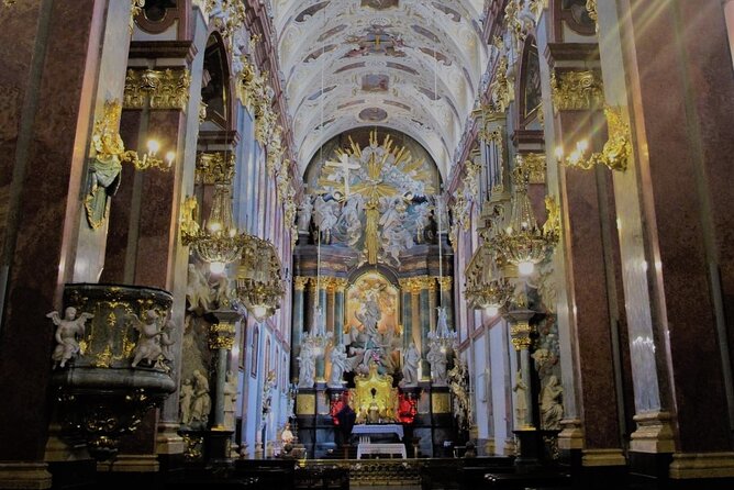 The Black Madonna Tour from Krakow - Museums, grounds, and how to use your time well