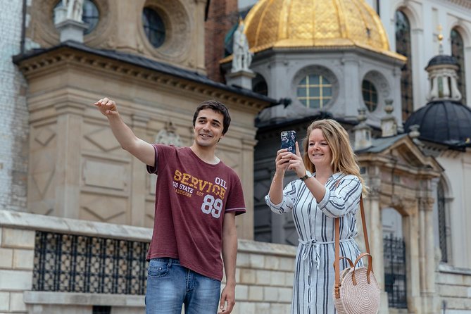 The Heart of Krakow: Old Town & Wawel Castle Private Tour - What you should expect on the ground (and what to plan around)