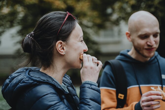 Traditional Polish Food Tour in Krakow Old Town - Ulica Grodzka street food: where Krakow style shows up