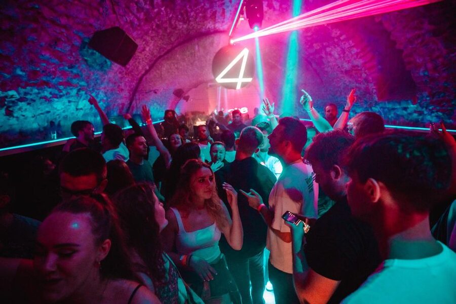 VIP Club Entry and Booth Booking - Key things to know before you go