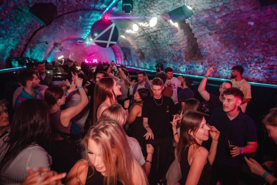 VIP Club Entry and Booth Booking - Who should book this VIP package, and who might not love it