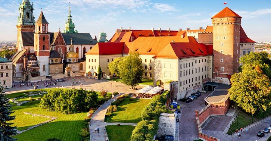Wawel Castle & Cathedral Skip the Line Small Group Tour - Value check: why $123 can be worth it at Wawel