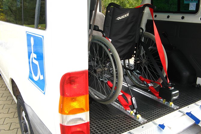 Wheelchair accessible PRIVATE transfer to Auschwitz - Birkenau - Pickup Timing and the Drive From Krakow to Oświęcim