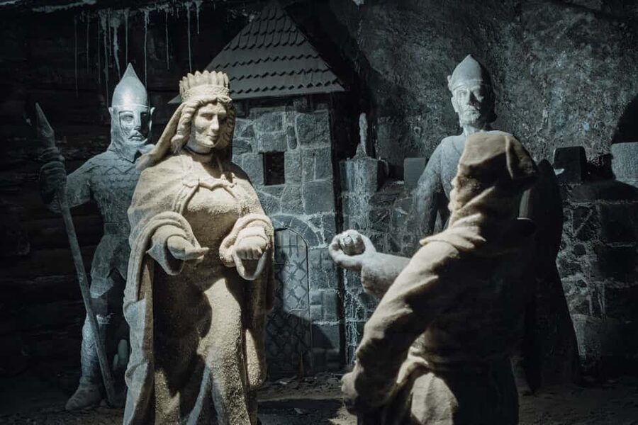 Wieliczka Salt Mine: Guided Tour Fast-Track Ticket - Finding the Group: Where to Meet by the UNESCO Sign
