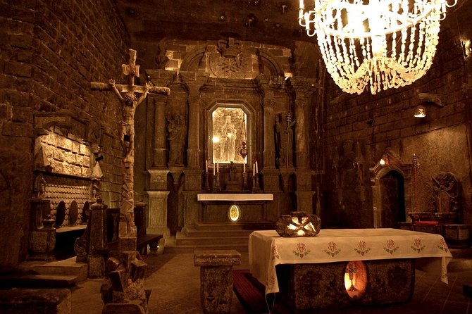 Wieliczka Salt Mine Guided Tour from Krakow- Round Trip Transport - From Pickup to a Focused Underground Visit