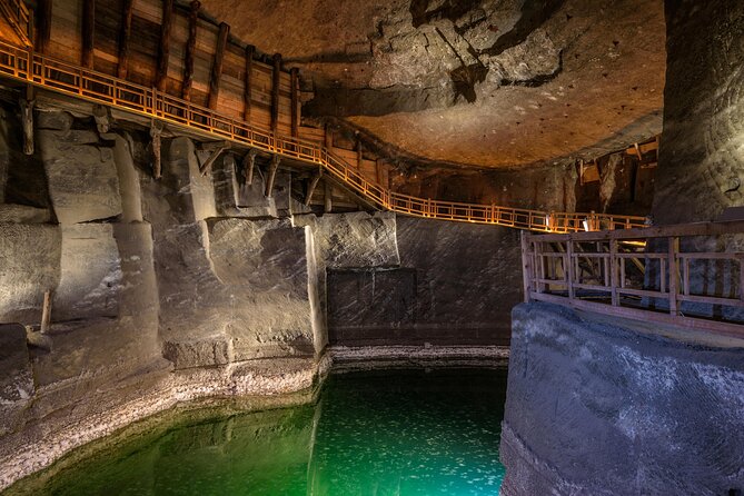 Wieliczka Salt Mine Guided Tour with Skip The Line Entrance Ticket - 378 stairs, high-speed lift, and what to wear in 14 to 16 C