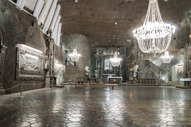 Wieliczka Salt Mine Guided Tour with Transport from Krakow - Getting to Wieliczka: Hotel Pickup That Keeps the Day Calm