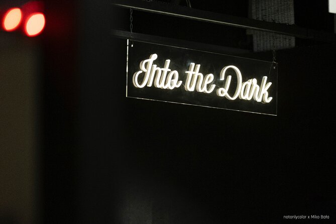 WOMAI Cracow - Into the darkness experience - The blind guide role: how you stay oriented