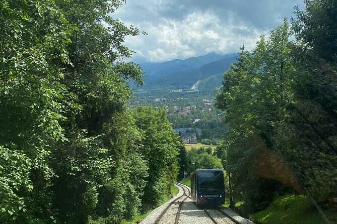 Zakopane Tour from Krakow with Thermal SPA and Hotel Pick up - The Tour Guide Impact: When Mido Sets the Tone