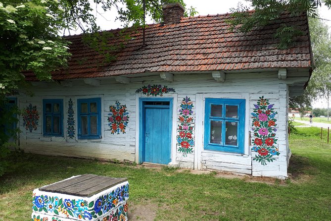 Zalipie Private Tour from Krakow The Painted Village - Painted cottages in Zalipie: why this rural art matters